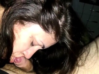 Mature housewife takes a cock in her mouth for a hot blowjob