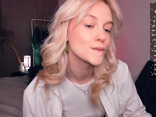Blonde Teen Camgirl - Homemade solo on webcam