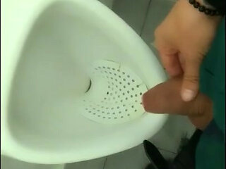 Teen Pisses 5 Times at the Public Toilets in One Day Challenge