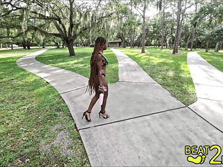 Giggles' Struts Feet In Heels