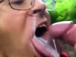 Outdoor Fun: Blowjob and Cum with a Sexy Man
