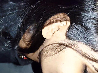 Finding my sister-in-law alone at home, I fucked her and made her virgin pussy cum.