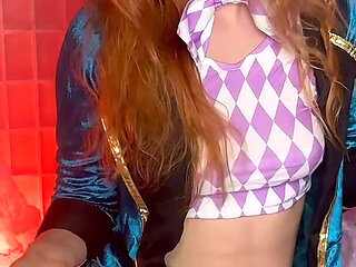 Girl Mad Hatter Got an Interesting Gift for Halloween!