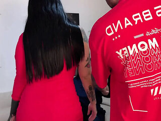 Homemade Latina Threesome: Big Tits Amateur and Psychologist Share Boyfriend in Hot Trio