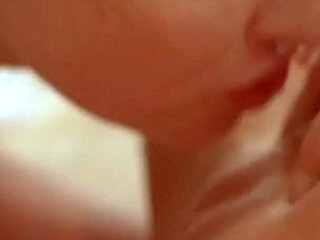 Squeeze Featuring Charlie Forde, Nova Hawthorne