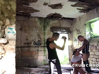 Webcam with Jess used by John Strap outdoor