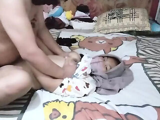 Hot Indonesian Hijab Stepsister Virgil Gets Rough Fucking and Cum in Mouth from Stepbrother