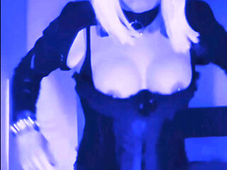 CrossGaby black blond