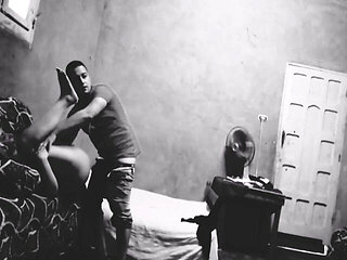 Khali Ghar Me Akele Hone Ka Mauka Milte Hi Dono Ne Romance Jeans T-shirt Wale Ladke Ne Apni Girlfriend Ki Bra Panty Me