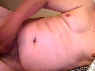 i made my tiny dick to cum