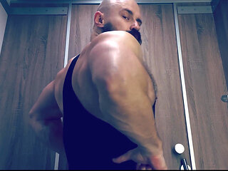 Hard breathing, musculine scent, bulging veins and muscles