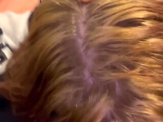 18-year-old Beauty Gives Head