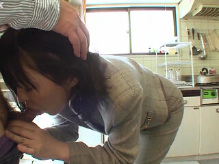 Ordinary Japanese Makiko Nakane gets raw fun