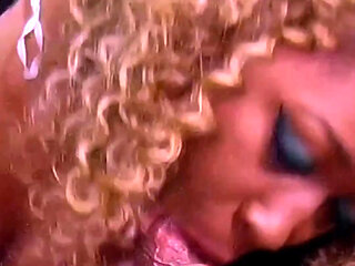 Newbie Nina Rivera Gives Her First Christmas Blowjob