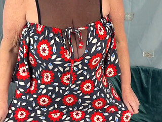 Mrs Mature Feet Stripping Down to Her Big White Granny Pants 424