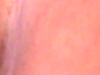 Stunning Beauty Gets Fucked on the Car