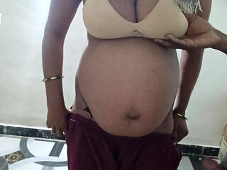 Pregnant bhabhi pilai India