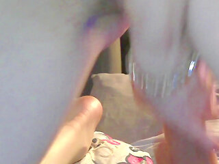 Zoey Portland Plays with Pussy