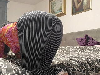 Stepmom share Bed with Stepson and gets her Ass Stretched for Filled with Cum