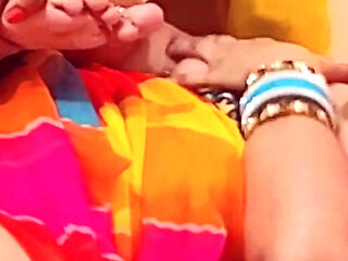 Hot Housewife Enjoyful XXX Fuck with Creampie Full Video Scene.