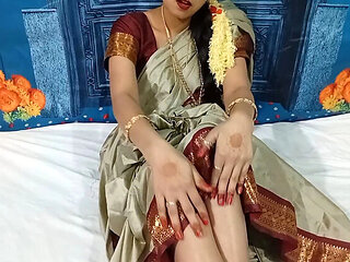 Hot Tamil Aunty in Saree Craves Big Cock - Desi Homemade Fuck