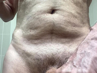 Bathroom Wank Super Thick Aussie Cock