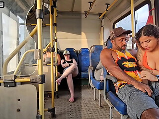 MULHER CASADA DAR MOLE PRA UM CARA ESTRANHO DENTRO DO ONIBUS E TERMINA TRANZANDO COM ELE