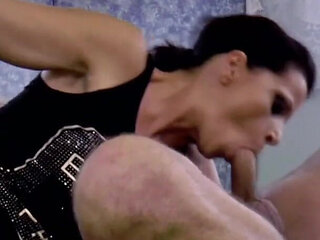 Big boobs MILF chick gets a warm load in her mouth