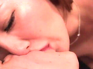 In the Afternoon, the Neighboring Horny Wife Drying Her Panties Is a Sign of Frustration 1