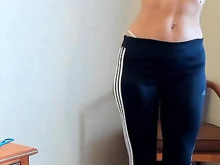 Sexy MILF Showing of Her Pretty Feet