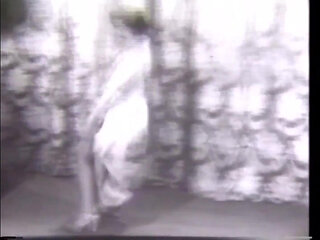 L Woman Dances in the Theatre