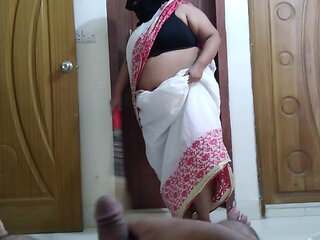 Desi Tamil Maid Fuck Me When She Cleaning My Bed Room