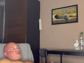 Bodybuilder Jerk off Home