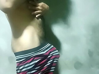 Tucacheritocacheron - Me desvisto y me pajeo, tengo buena PINGA para TI