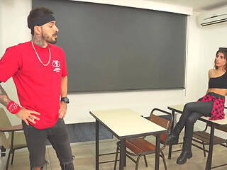 When I get home late I meet a new teacher with a very big cock that makes me enjoy pleasure in the classroom