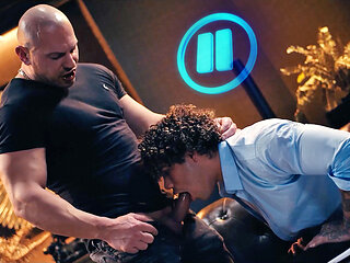 Horny Muscle Hunk Facefucks His Doctor - Hentaied Time Stop Freeze Porn