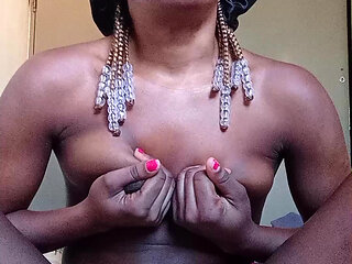 watch me fuck my self with a pillow