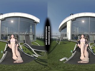 Diana Rooftop Masturbating While Sunbathing Oiling Her ...