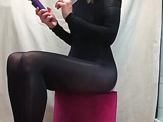 The Vibrator on My Pussy and the Inflated Plug in My Ass While the Water Was Running Into Me