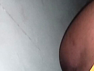 Desi Tamil Divorce MILF Pissing