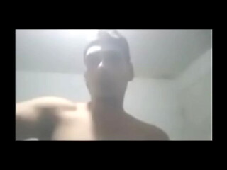 Boy Bissexual se masturbando