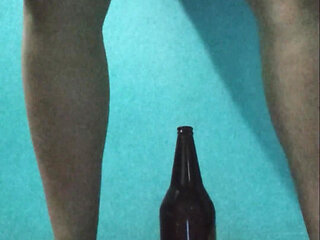 I Masturbate Well with My Fingers and a Bottle Gets My Rich Milk Out Uff