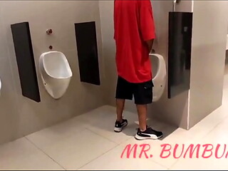 FAZENDO BANHEIR&Atilde_O NO SHOPPING DA ELITE. MUITOS V&Iacute_DEOS COMPLETOS DE BANHEIR&Atilde_O NO RED E SUBSCRI&Ccedil_&Atilde_O