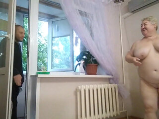 I suck a dick and jerk off to a window cleaner