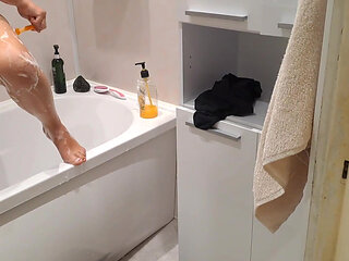 Looking for My Teen Step Sister and Jerking off