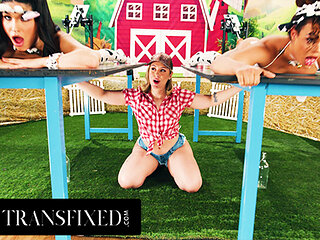 TRANSFIXED - Farmer Tommy King Gets DPed By Eva Maxim & Zariah Aura After Milking Their Cum!