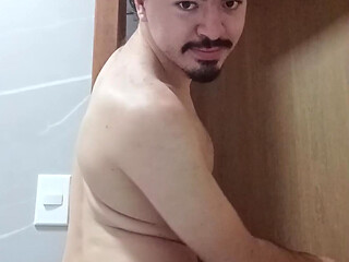 First amateur young gay brazilian solo porn