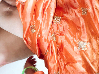 Gave a Moment to Stepbrother on Holi