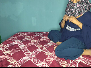 Bhabhi ko Dudhiya se Hua Pyar