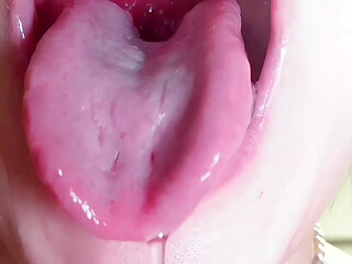 Tonguefetish Gagreflex Salivaspit Throattraining Chinesegirlslave